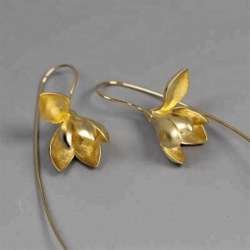 Flower-Silver-Dangle-latest-gold-earring-designs (1)